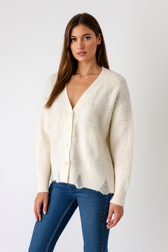 کاردیگان بافت زنانه یقه هفت کرم روشن مدل دکمه دار _طرح فانتزی و لطیف